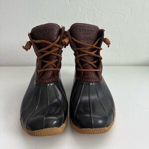 Women’s Size 8 Sperry Women’s Saltwater Snow Boot